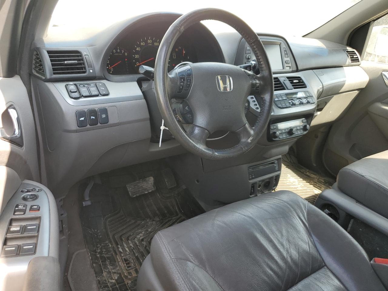 Honda Odyssey Touring Image 11