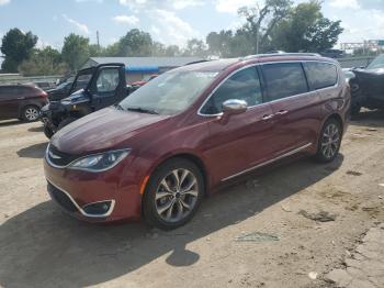  Salvage Chrysler Pacifica