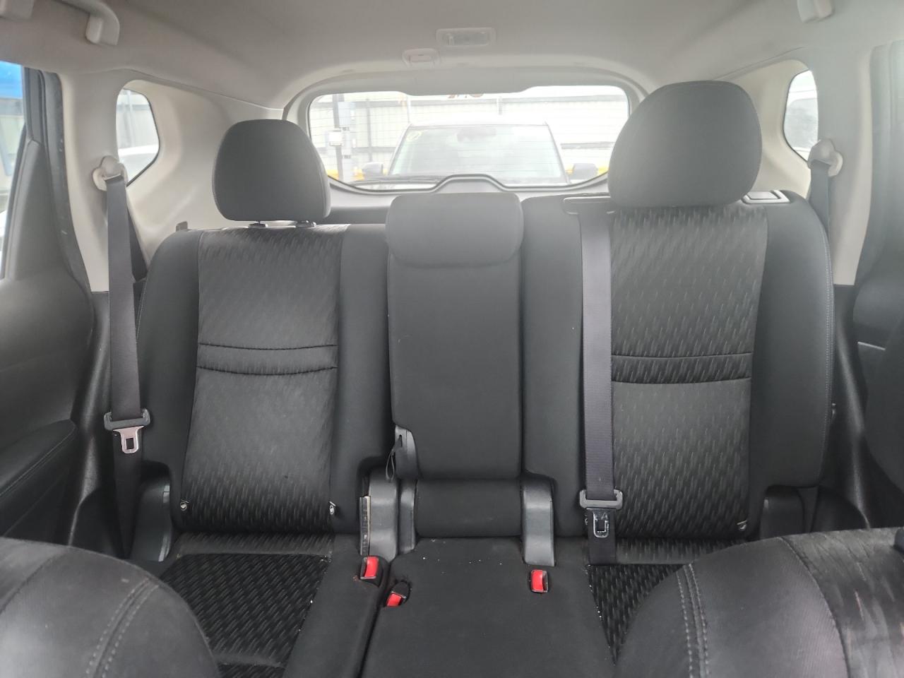 Nissan Rogue S Image 10