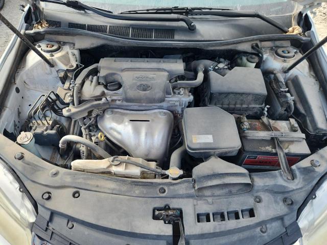 Toyota Camry Le Image 2