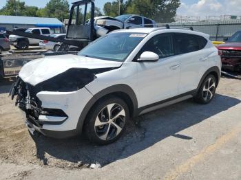  Salvage Hyundai TUCSON