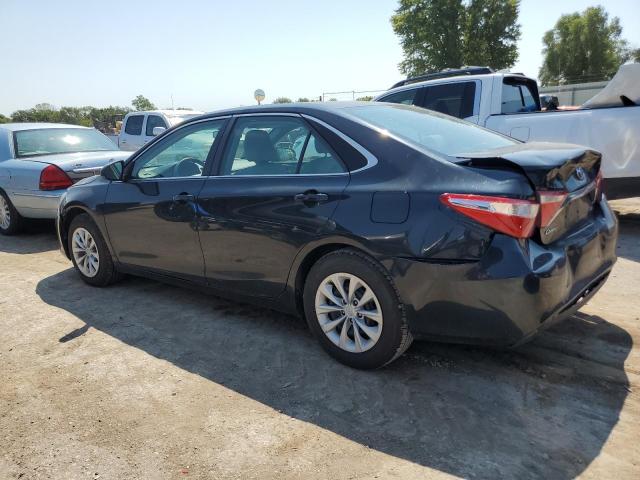 Toyota Camry Le Image 2