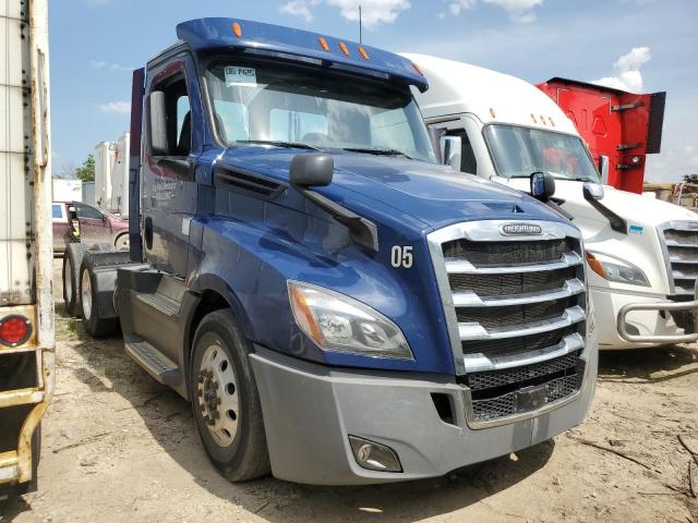  Salvage Freightliner Cascadia 1