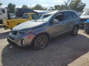  Salvage Kia Sorento