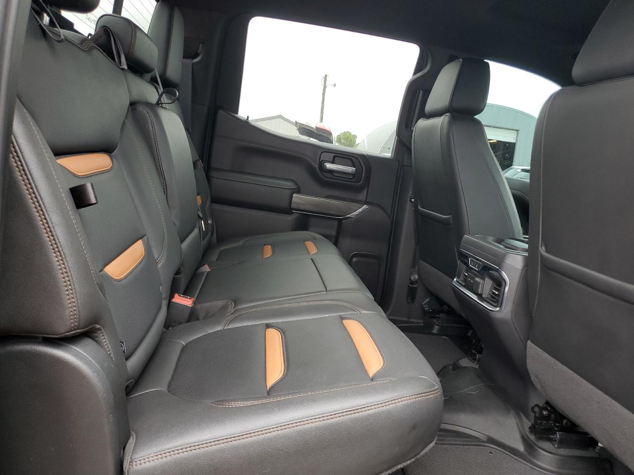 GMC Sierra K1500 At4 Image 8