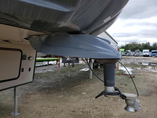 Chaparral Trailer Image 9