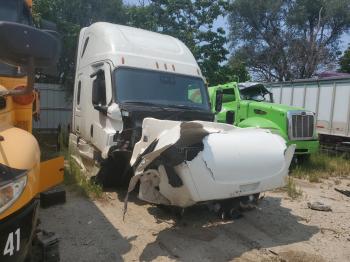  Salvage Freightliner Cascadia 126