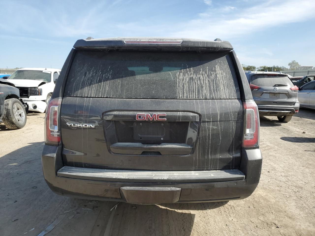 GMC Yukon Slt Image 9