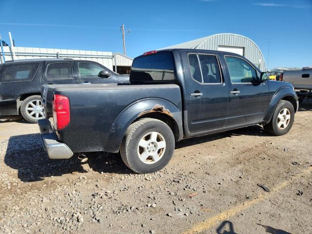 Nissan Frontier Crew Cab Le Image 2