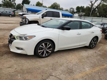  Salvage Nissan Maxima