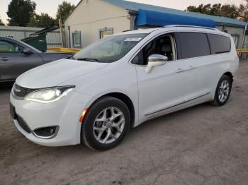  Salvage Chrysler Pacifica