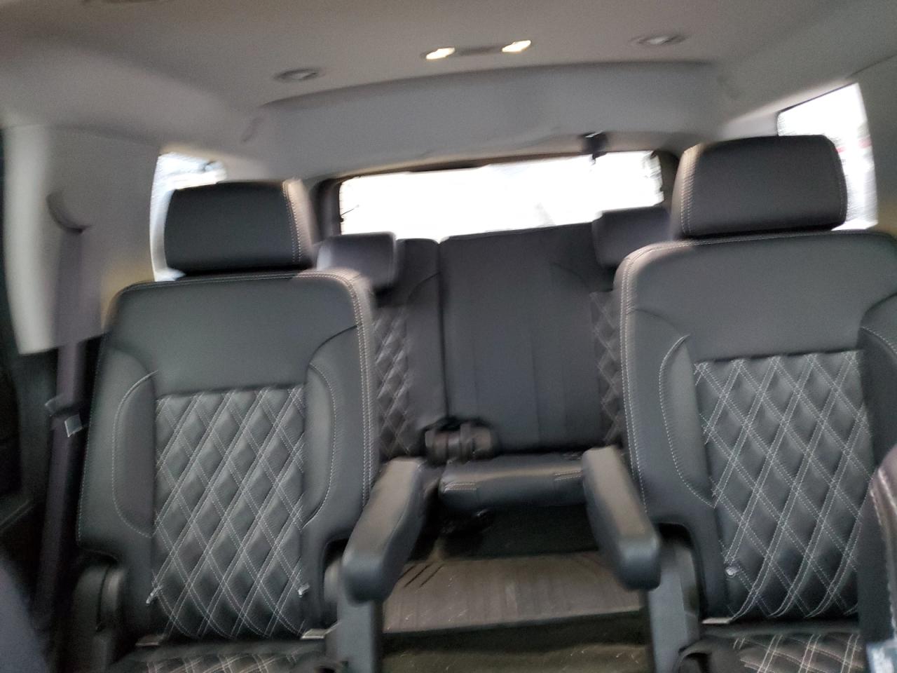 GMC Yukon Slt Image 12