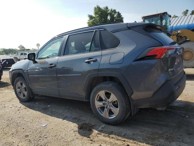 Toyota RAV4 Xle Image 3