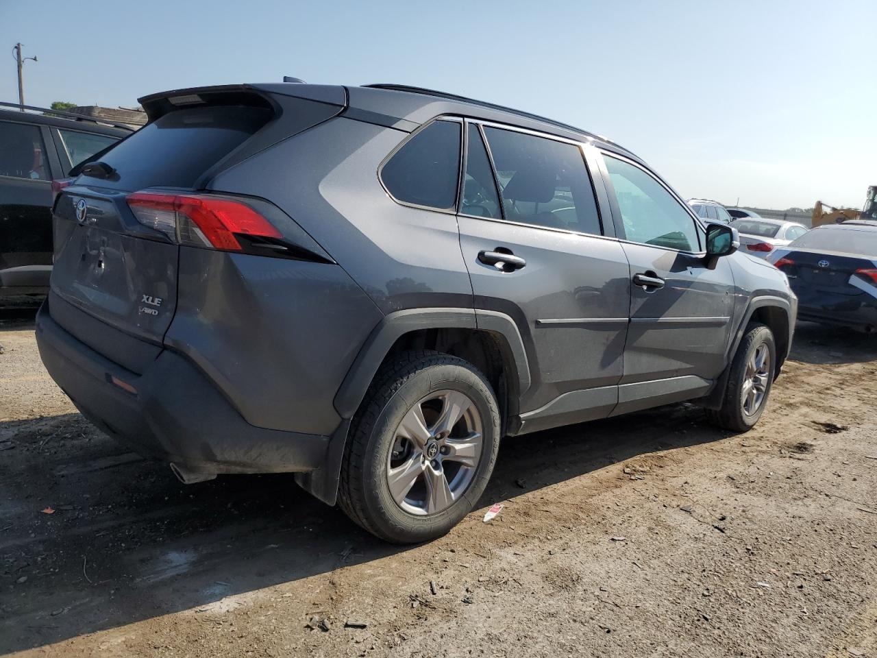 Toyota RAV4 Xle Image 13