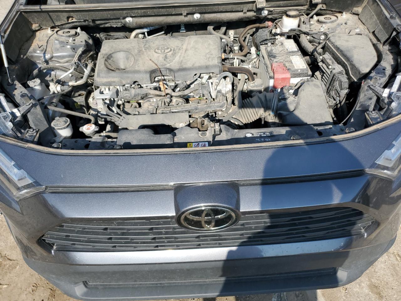 Toyota RAV4 Xle Image 2