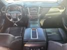 GMC Yukon Denali Image 13