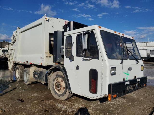  Salvage Crane Carrier Low Entry