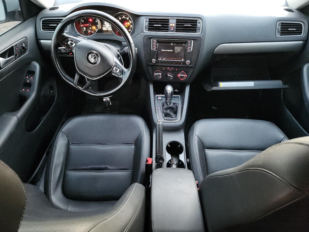 Volkswagen Jetta Se Image 11