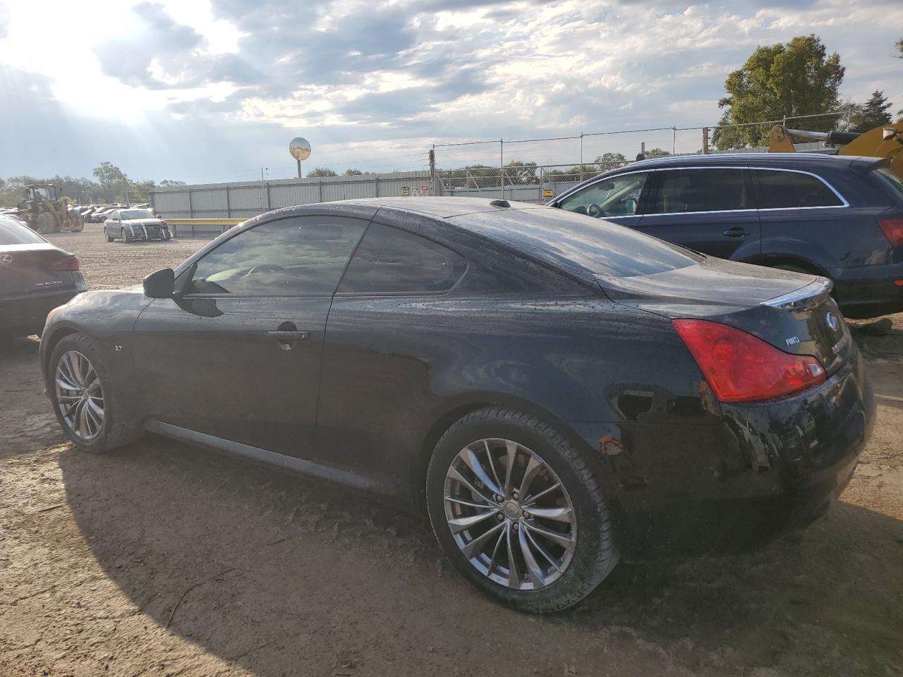 INFINITI Q60 Journey Image 12