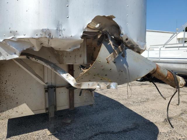 Hors Trailer Image 6