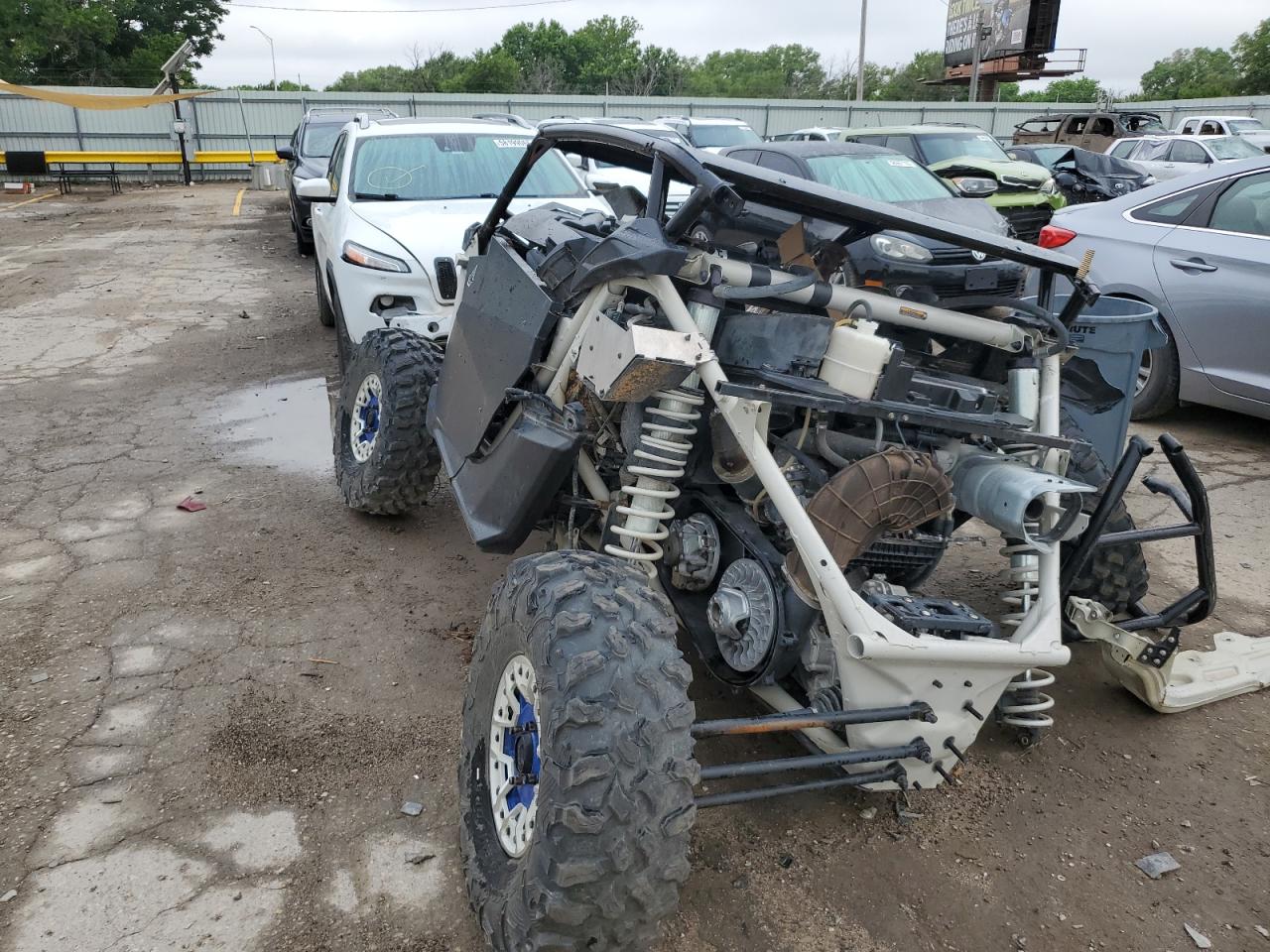 Can-Am Maverick X X Rs Turbo Rr Image 7