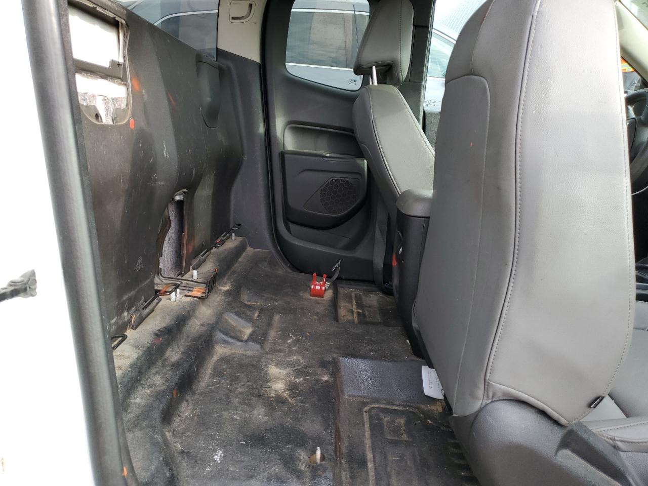 Chevrolet Colorado Image 12