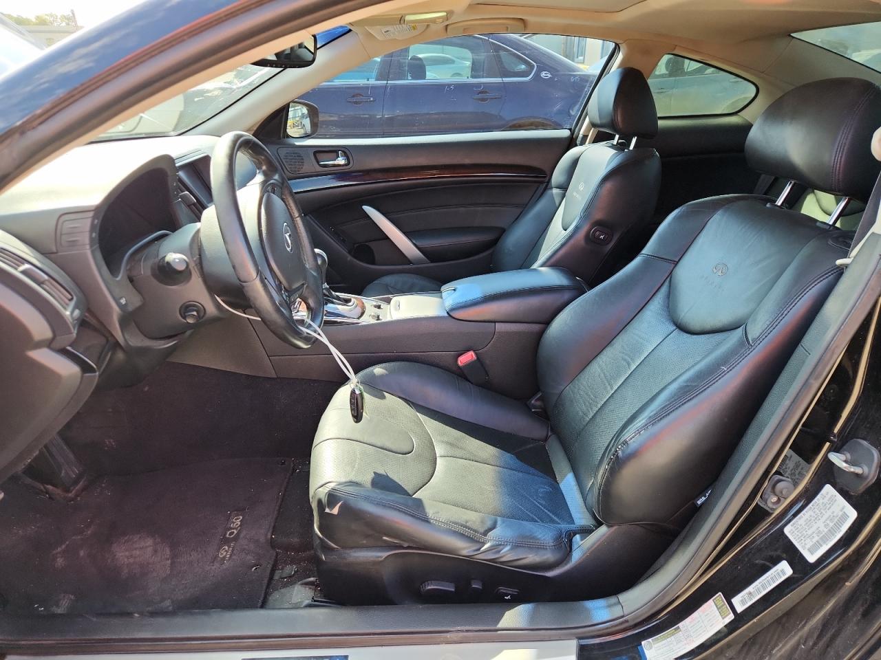 INFINITI Q60 Journey Image 4