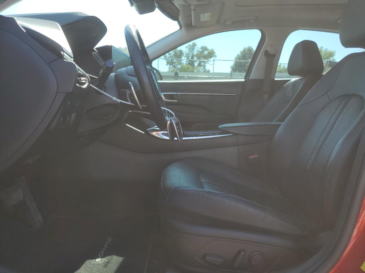 Hyundai SONATA Limited Image 12