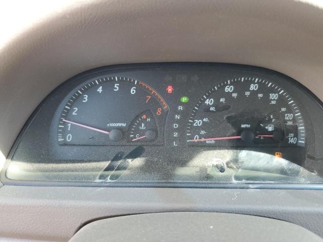 Toyota Camry Le Image 12