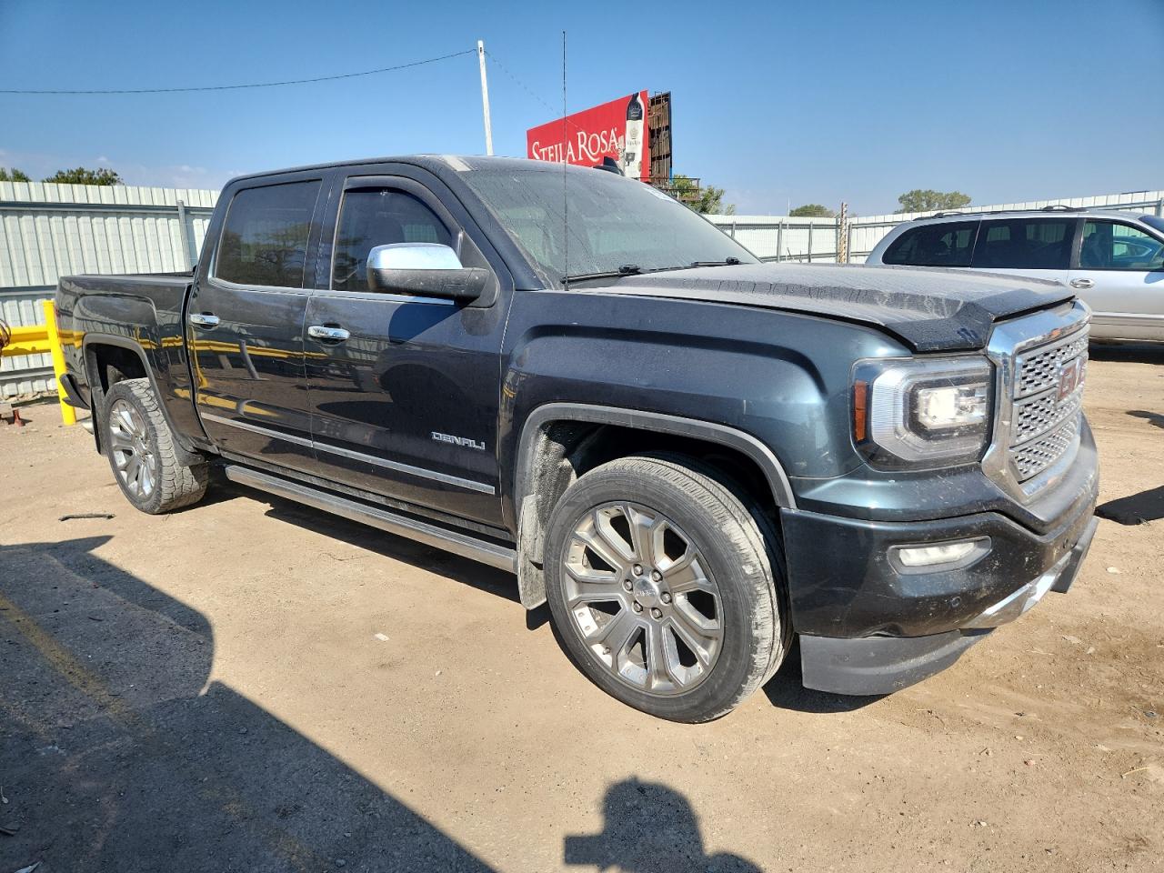 GMC Sierra K1500 Denali Image 12