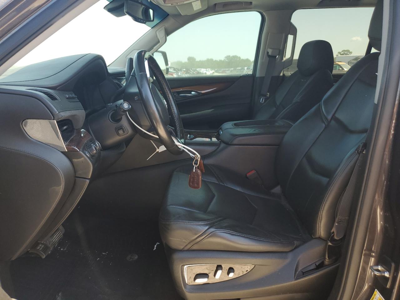 Cadillac Escalade Luxury Image 7