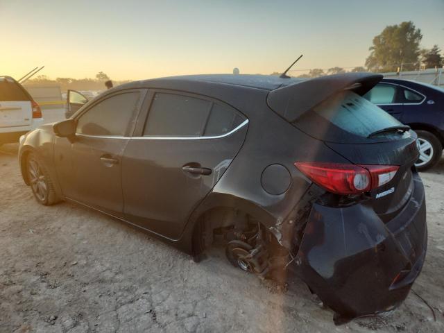 Mazda 3 Touring Image 2