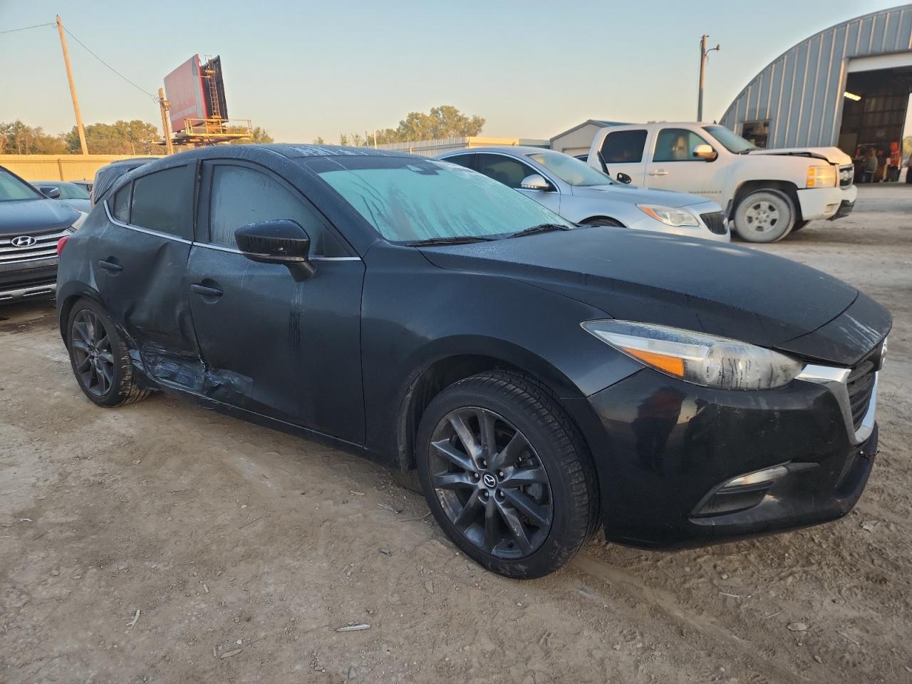 Mazda 3 Touring Image 8