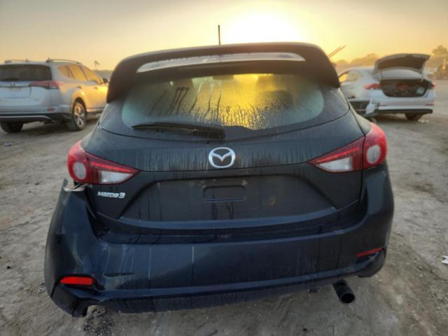 Mazda 3 Touring Image 5