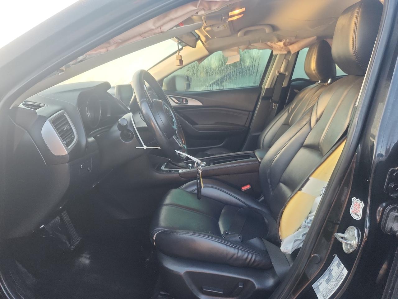 Mazda 3 Touring Image 9