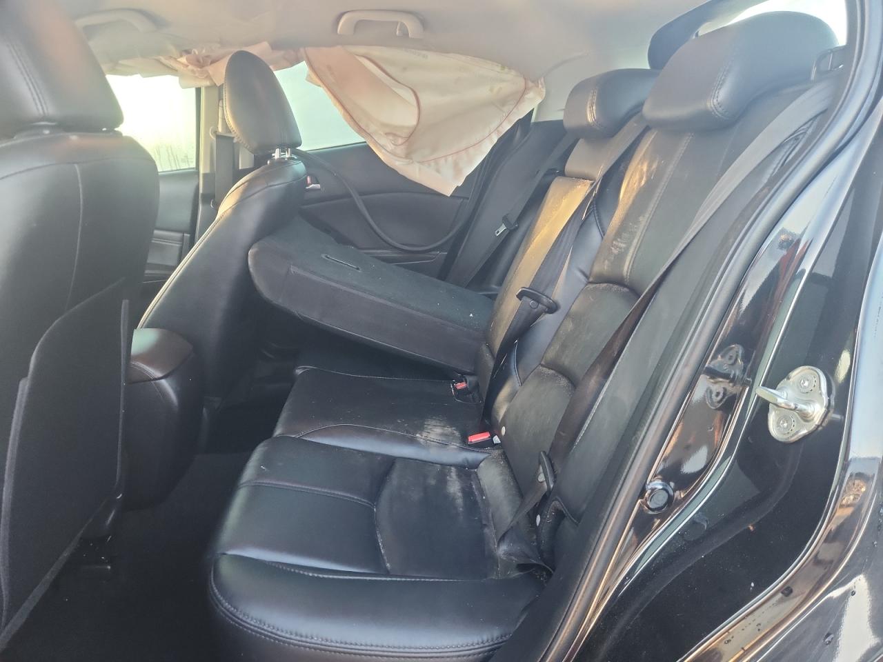 Mazda 3 Touring Image 11