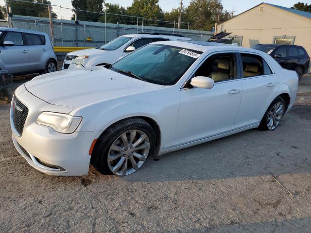  Salvage Chrysler 300