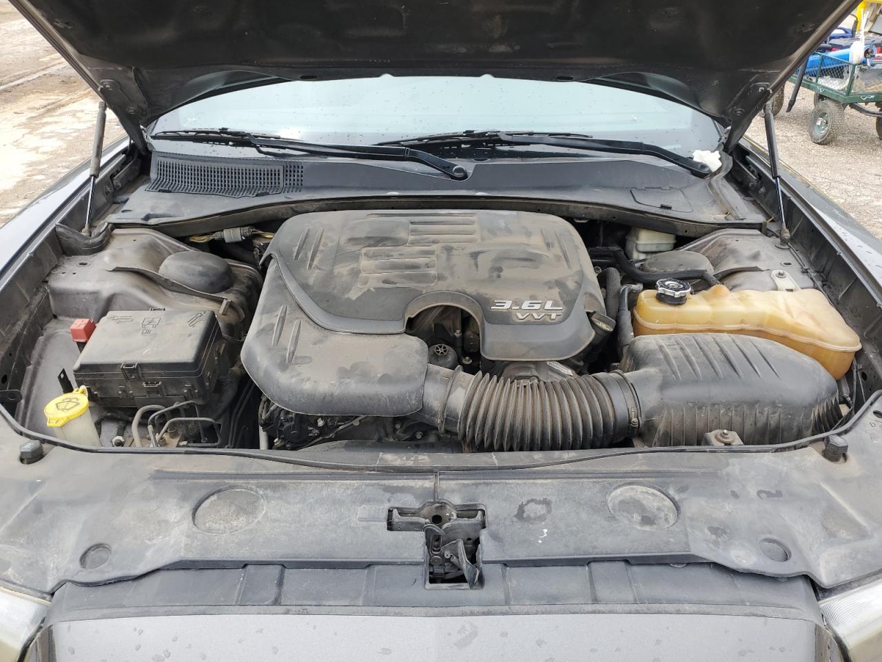 Dodge Charger Se Image 9