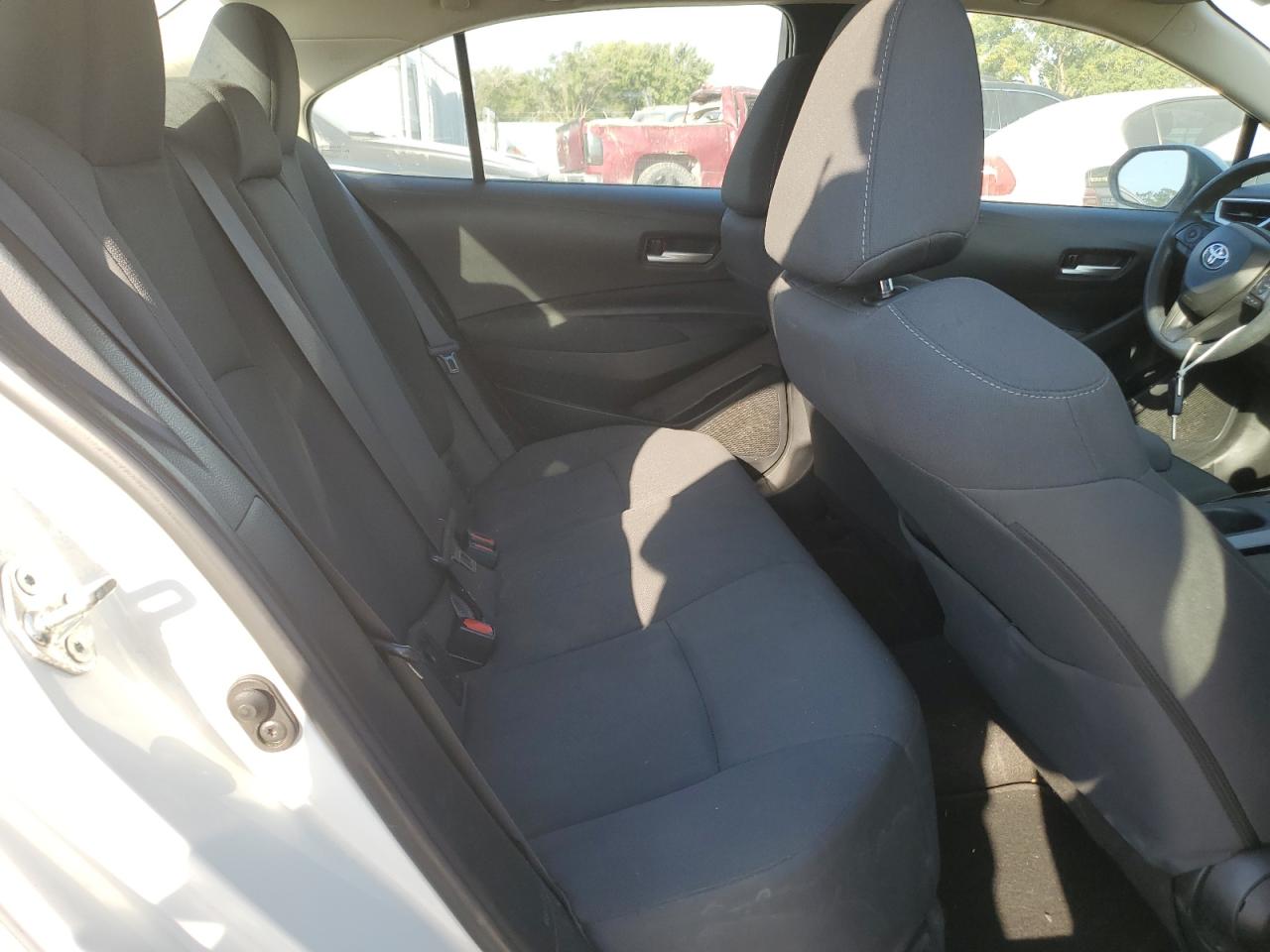 Toyota Corolla Le Image 5