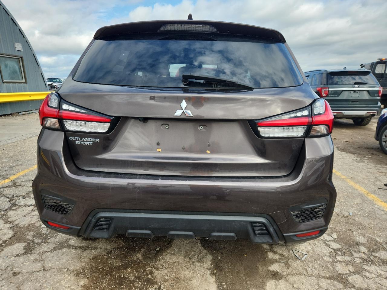 Mitsubishi Outlander Es Image 5
