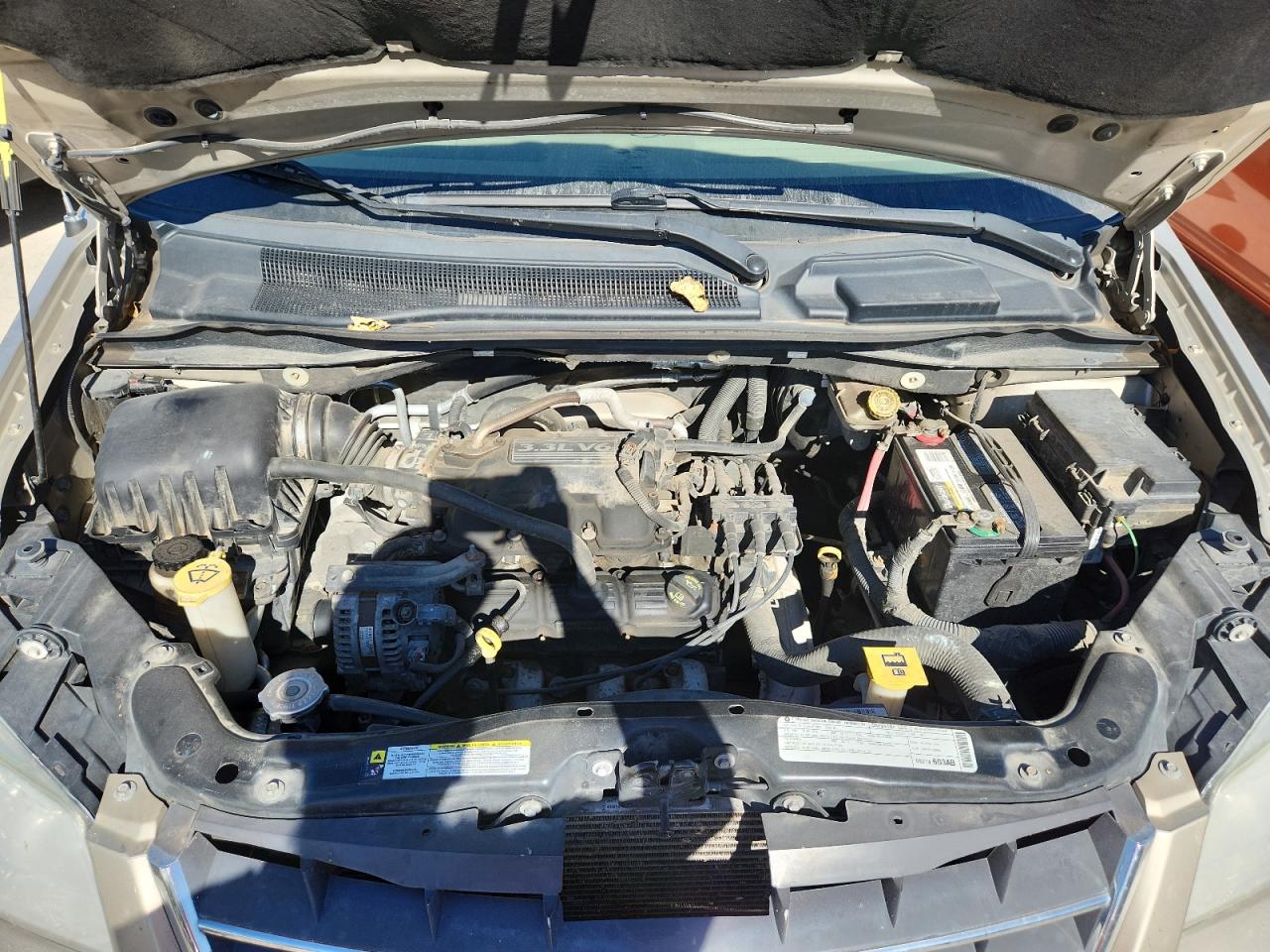 Chrysler Minivan Lx Image 10