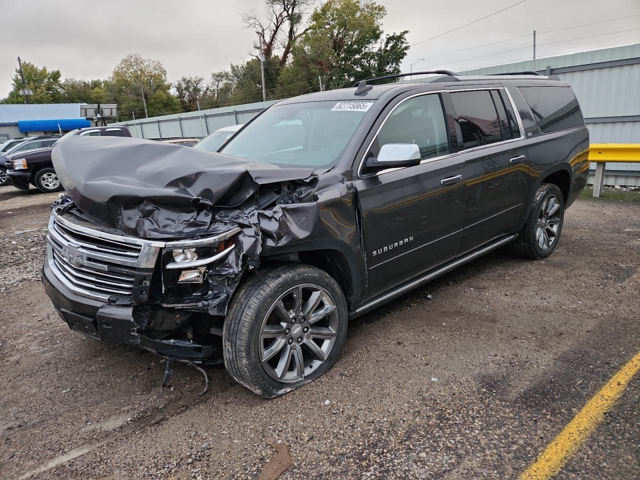 Chevrolet Suburban K1500 Ltz Image 1