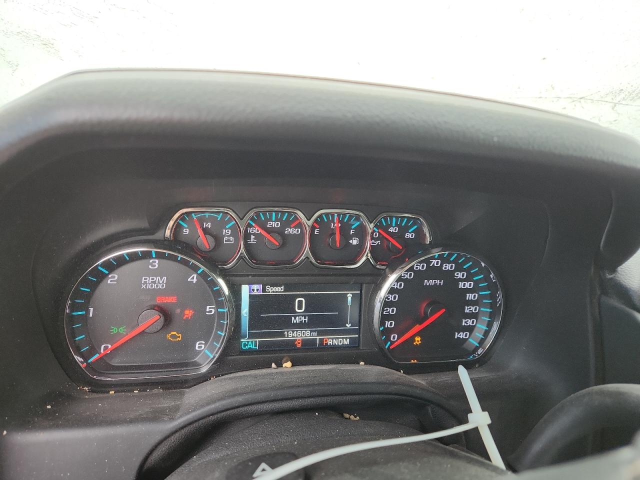 Chevrolet Suburban K1500 Ltz Image 12