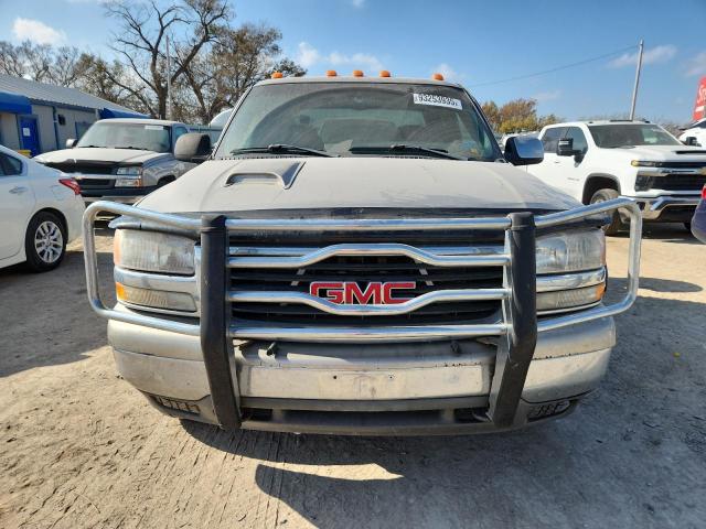 GMC Sierra K1500 Image 6