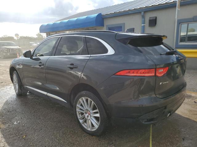 Jaguar F-PACE Prestige Image 3