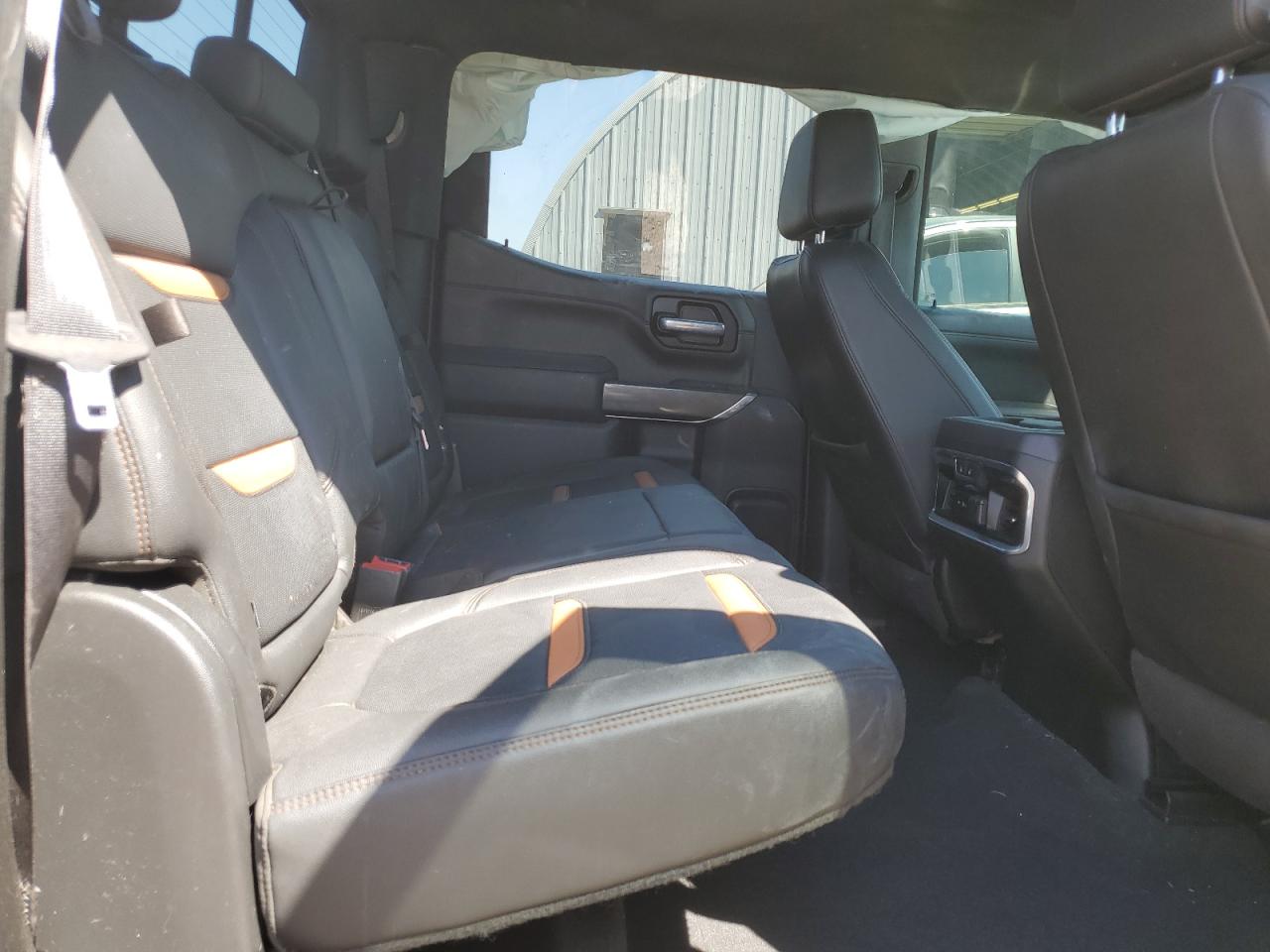 GMC Sierra K1500 At4 Image 3