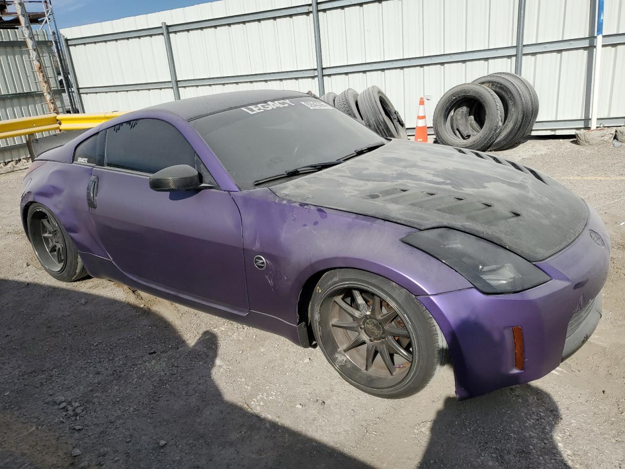 Nissan 350Z Coupe Image 3