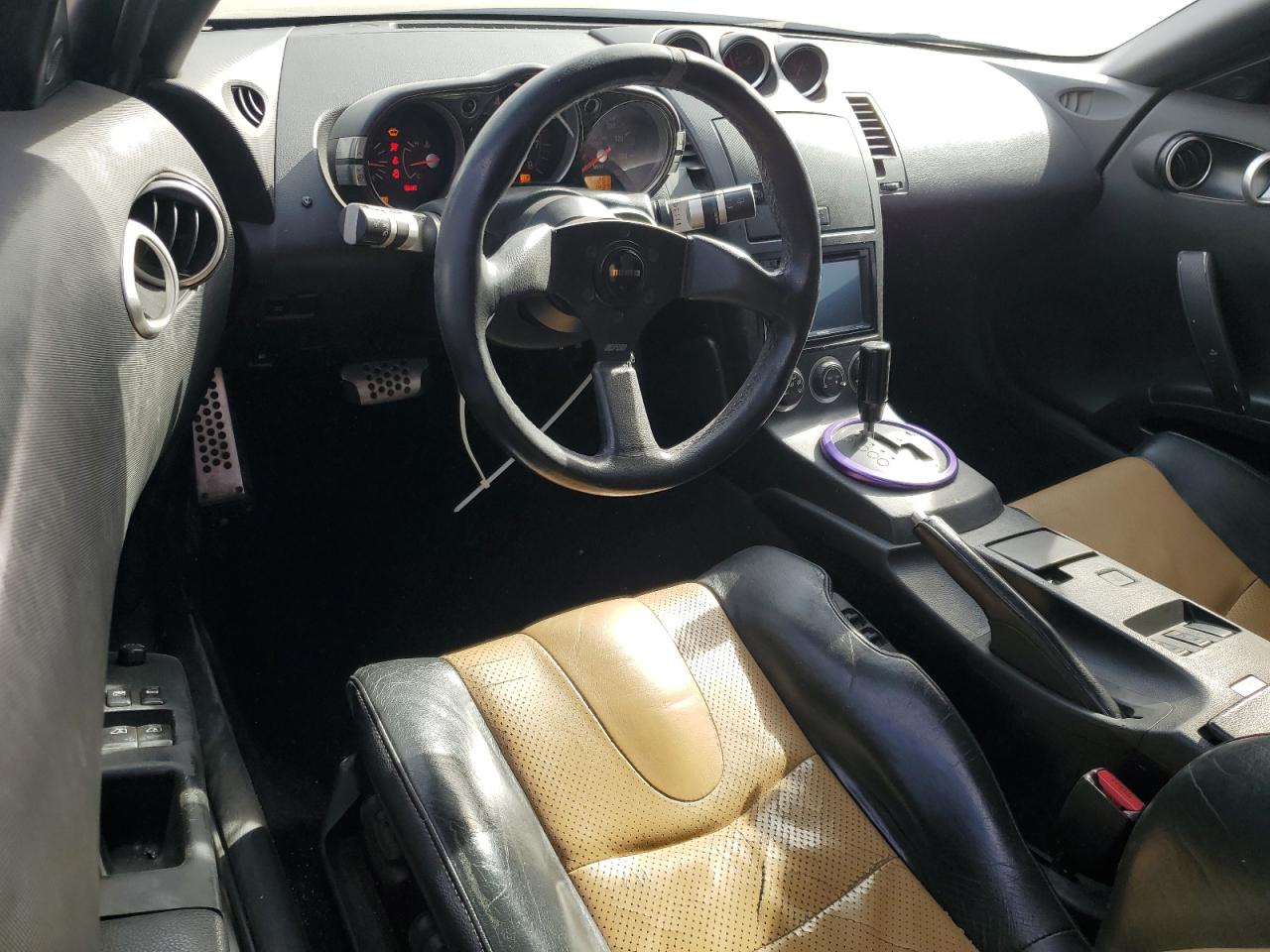 Nissan 350Z Coupe Image 4