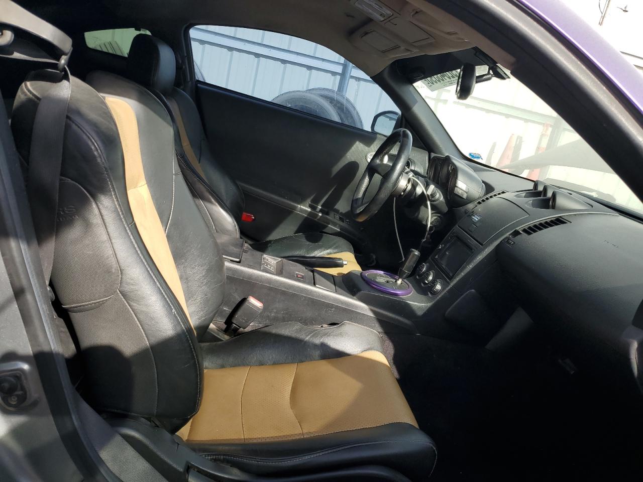 Nissan 350Z Coupe Image 5