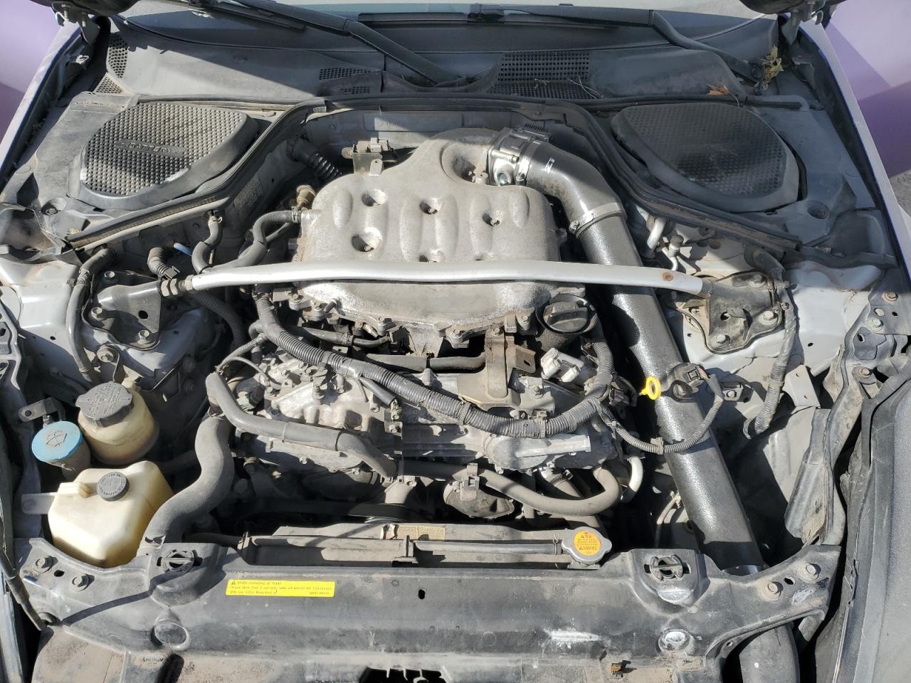 Nissan 350Z Coupe Image 7